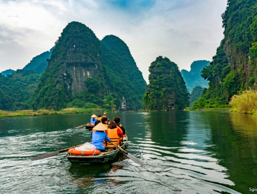 Tour Tràng An – Bái Đính 1 Ngày Từ Hà Nội - 650.000đ