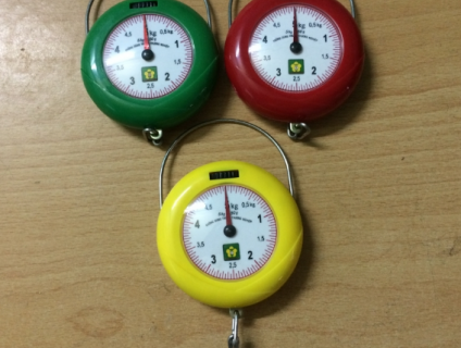 Cân treo mini 5kg cho chị e phụ nữ đi chợ ko sợ bị cân thiếu đây