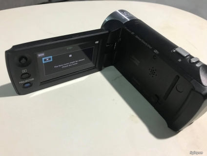 Máy Quay SONY HDR-PJ440 mới 99%. Xin mời vào xem tin