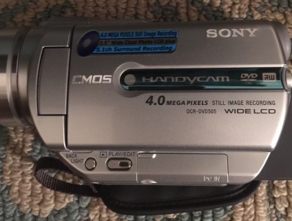 Bán Handycam Sony DCR DVD505