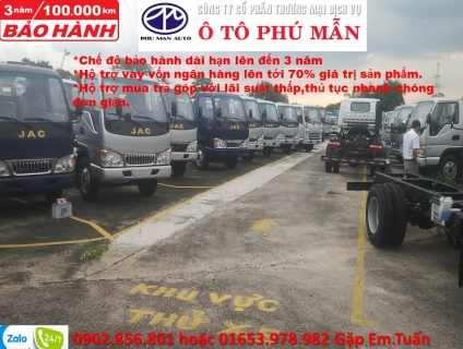 xe tải kèo bạc JAC 2 tấn 4 vào thành phố