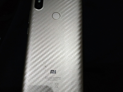 Bán xiaomi redmi s2 mới xài dc 7 ngày full box