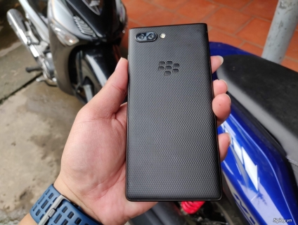 Blackberry key 2