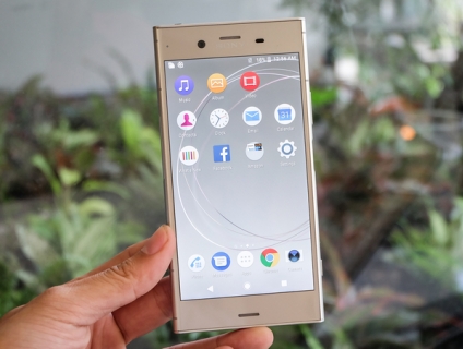 XZ1 bạc chính hãng 99% fullbox bảo hành cuối 4/2019