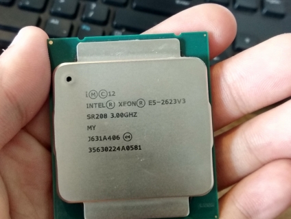 Rã máy còn 1 số linh kiện: Xeon E5-2623 v3, HDD Toshiba 500Gb, Ram 4Gb