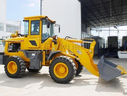 Đại Lý bán máy xúc lật giá rẻ mới 100%