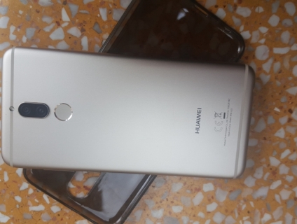 Cần bán Huawei nova 2i còn bảo hành đến 12/2018