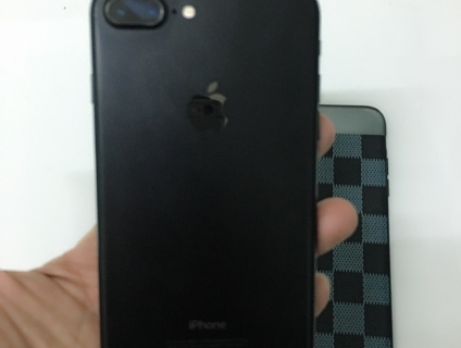 Iphoen 7 plus 128gb đen nhám quoc tế,máy nguyên zin