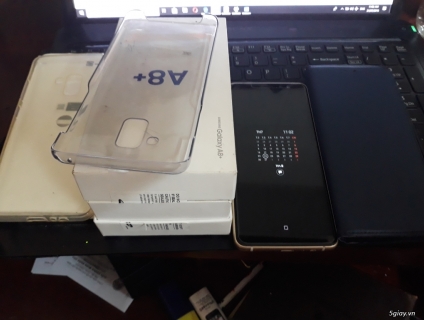 Samsung Galaxy A8 Plus Vàng full box  và Galaxy J7 Pro Vàng
