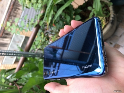 HCM - Huawei P20 Pro, 4 camera, full box FPT Shop mới mua 1 tháng.