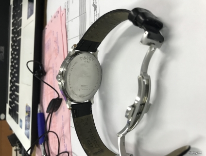 Đồng hồ Tissot máy quazt