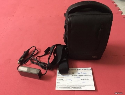 Tẩu sạc pin mavic pro và Túi da chống shock mavic pro