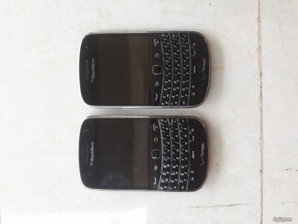 BlackBerry 9930