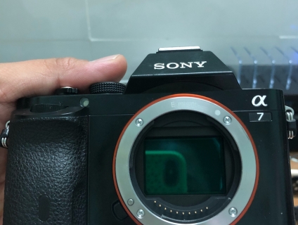 Sony A7 fullframe ngon lành, giá rẻ.