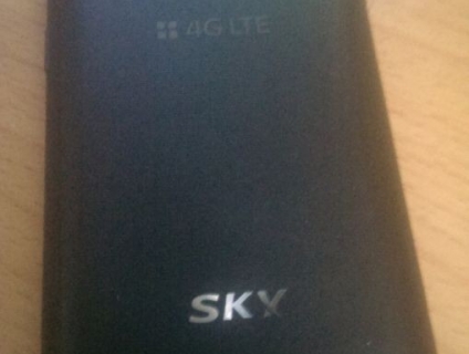 Sky Vega A830 16gb  máy zin all chỉ mở xem board cho chắc chắn zin