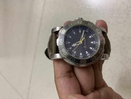 Đồng hồ Mercedes niềng xoay chính hãng