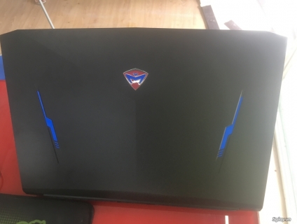 bán laptop machinike i7-7700hq ram 8 ssd 126+1Tb