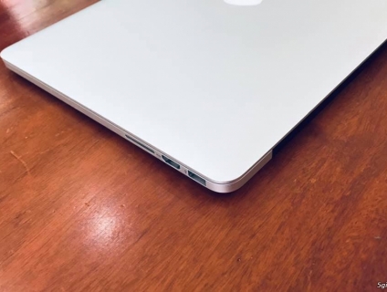 Macbook Pro 15” 2013 2.3Ghz/I7/16GB/256Gb Vga 2GB.