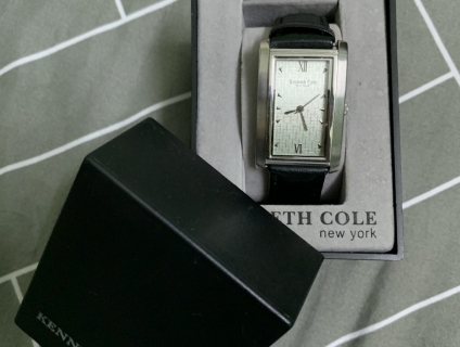 Cần bán: Đồng hồ Kenneth Cole