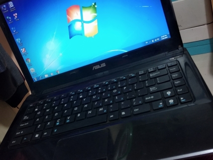 Loptop asus K42 core i5 2tr6
