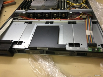 Server 1u dual socket 1366 likenew