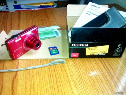 Máy ảnh Fujifilm FinePix JX650 như mới, nguyên tem, ít sử dụng.