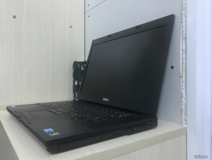 DELL M4500 - 15.6" FHD => CORE I7 Q840 ==>4G ==>SSD 256G ==> CARDQUADR