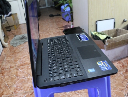 máy laptop asus X554 nguyên zin