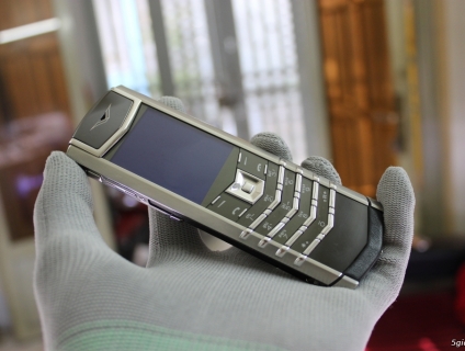 Vertu Signature S. Chính hãng....