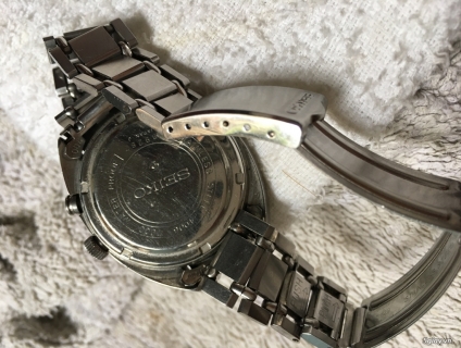 Thanh lý vài cái đồng hồ nam đẹp độc lạ