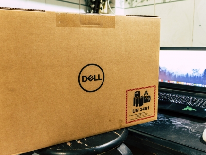 CẦN RA ĐI LAPTOP DELL NGUYÊN SEAL XÁCH TAY MỸ CÒN BẢO HÀNH 2020