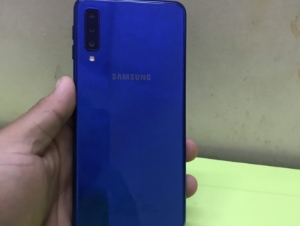 cần bán samsung a7 (2018) bản ram 6-128g