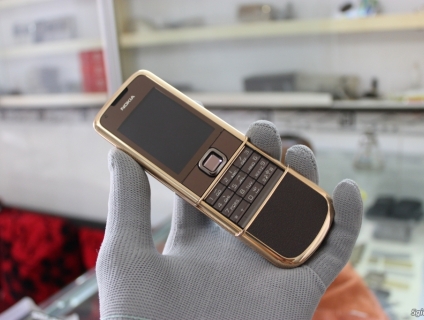 Nokia 8800 gold rose. Giá rẻ...