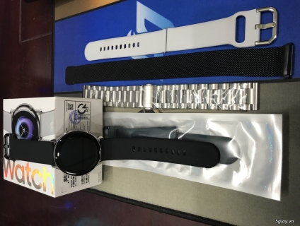 Biên Hòa -Dư dùng Bán Galaxy Watch Active mới mua + tặng nhiều dây