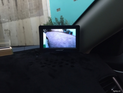 Combo màn hình + camera cập lề ô tô