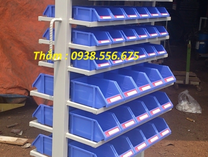 Kệ dụng cụ đựng khay nhựa .