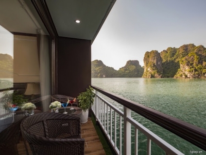 Chỉ #2300K/ khách cho 2N1D trên du thuyền đẳng cấp 5*