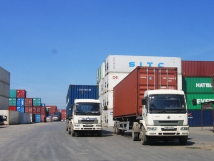 Dịch vụ vận chuyển hàng hóa Hà Nội Sài Gòn với xe tải, container 100%