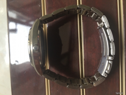 Đồng hồ Alba pin năng lượng