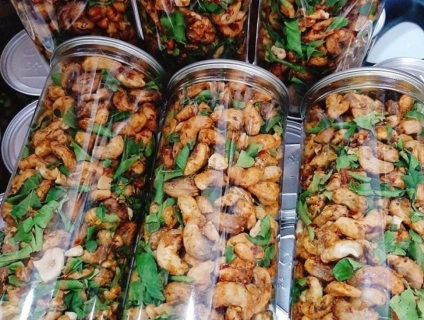 Hạt điều rang tỏi ớt lá chanh