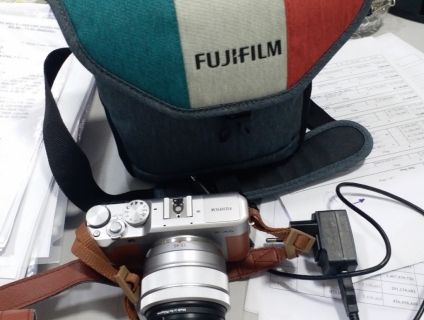 Fuji X-A5 15-45 + thẻ nhớ 16g