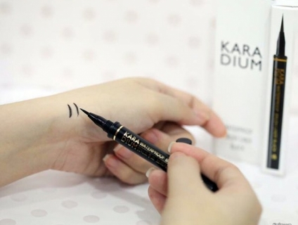 Kẻ mắt Karadium waterproof - Trịnh Thị Hồng Vân beauty blogger review