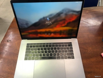 Cần Bán:  Macbook Pro 2018. 15inch Touch bar