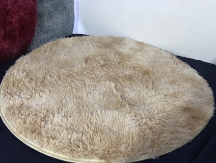 Thanh Lý 1 ít thảm lông loang