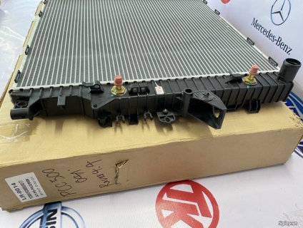 Két nước Land Rover Discovery