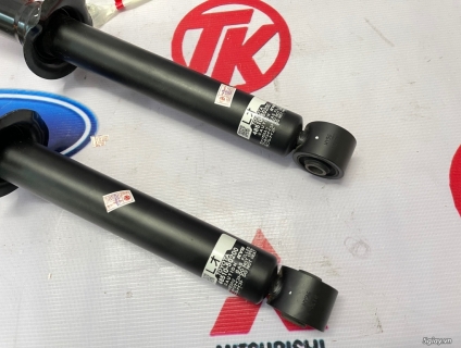 Giảm xóc trước Lexus LS430