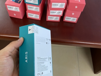 Aris 8/128 Mới 100% Đọc Phần Mô Tả Để Biết Thêm Lý Do mua