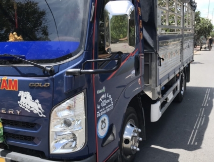 Ốp gương inox xe tải