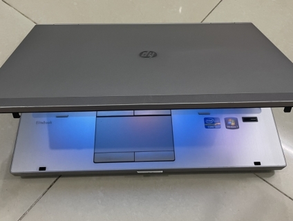 HP Elitebook 8460P i5 2540M 4gb 320gb. Lcd 14.0 inch