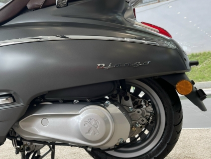 Xe tay ga Django - Thương hiệu nổi tiếng đến từ nước Pháp